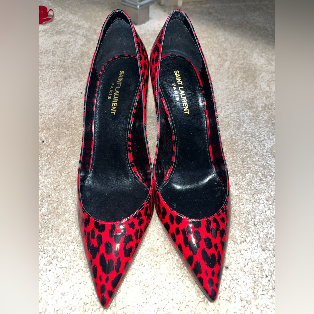 Saint Laurent Red patent leather heels, size 39 1/2.